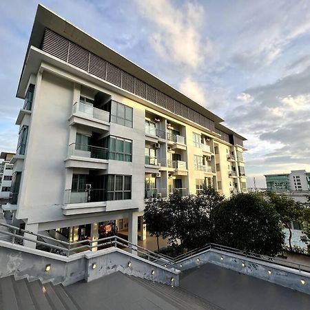 Luxury The Loft Comfort & Convenient Homestay 4 Кота-Кинабалу Экстерьер фото