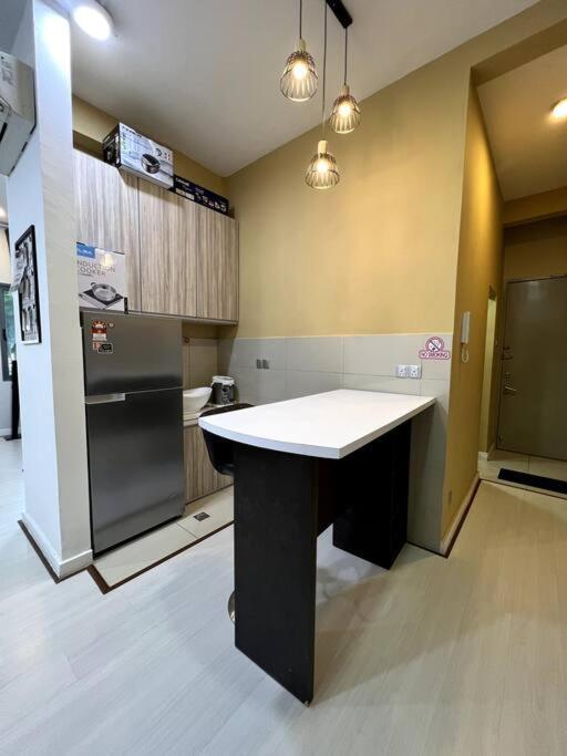 Luxury The Loft Comfort & Convenient Homestay 4 Кота-Кинабалу Экстерьер фото